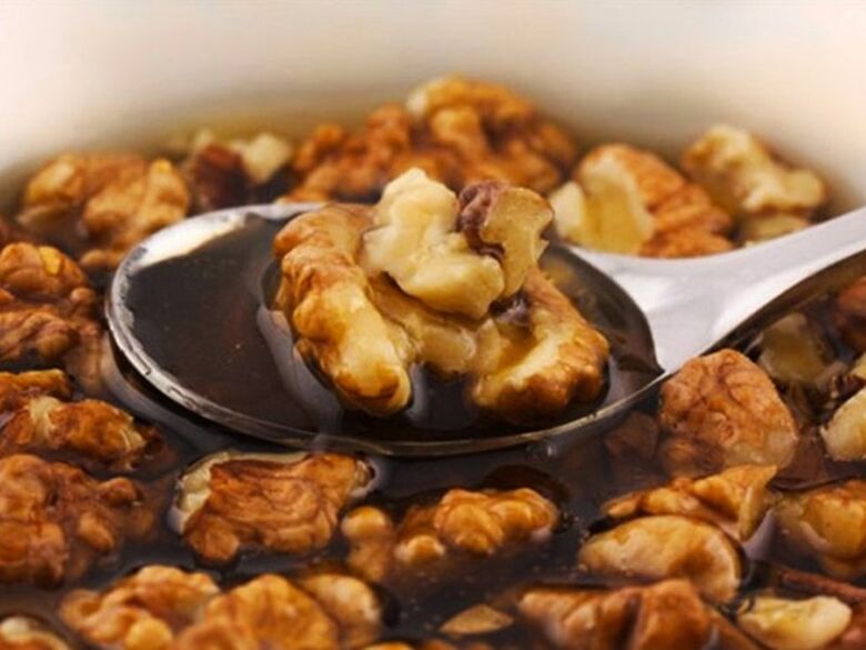 nuts with honey for effectiveness